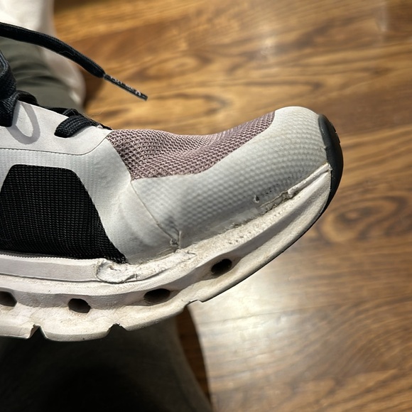 On- Running Cloudrunner Woman’s US 8.5 - Picture 5 of 10
